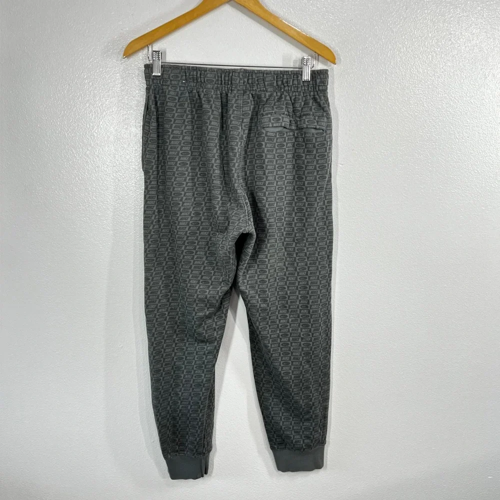 Nike Sportswear Club Fleece Monogram Joggers Mens M Grey Allover Print HJ6884